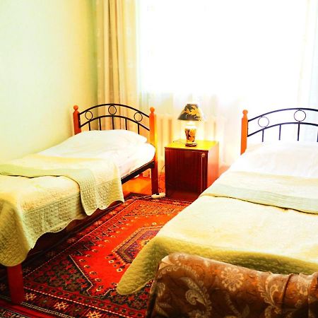 Baktygul Guesthouse Naryn Екстериор снимка
