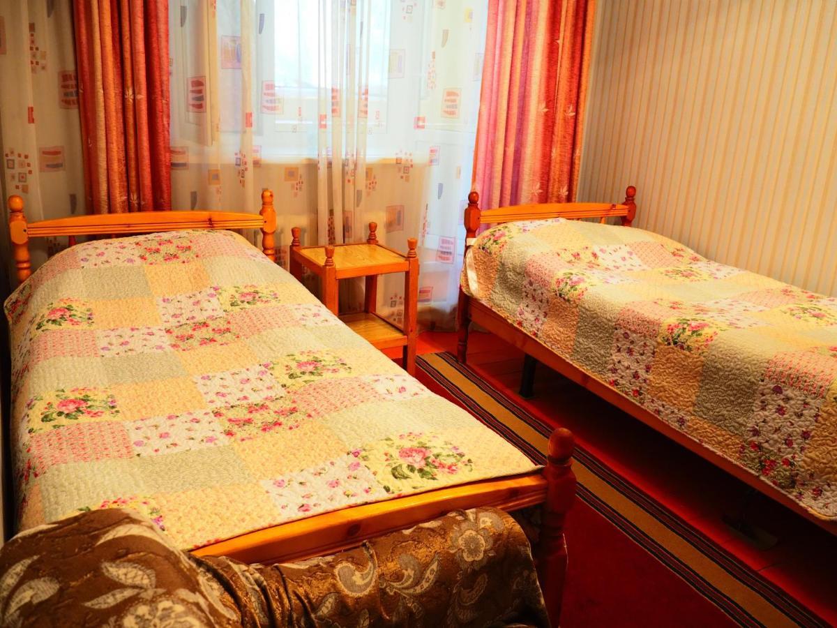Baktygul Guesthouse Naryn Екстериор снимка