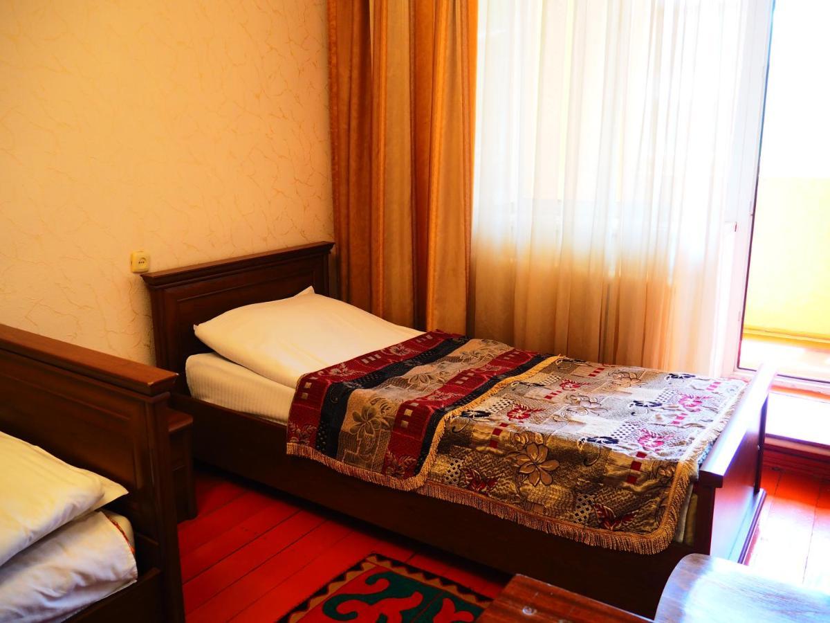 Baktygul Guesthouse Naryn Екстериор снимка